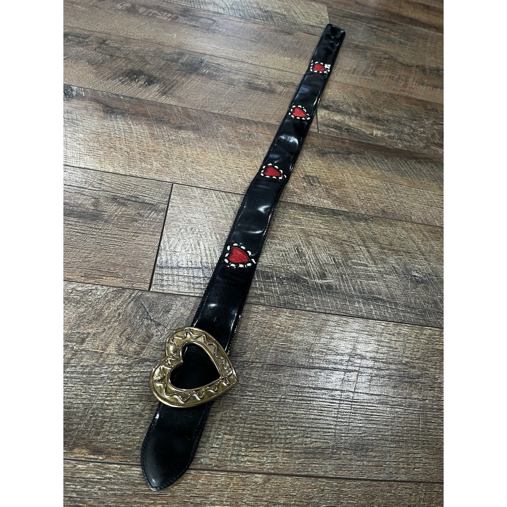 Vtg 90s Moschino Redwall Heart Buckle & All Over‎ Hearts Patent Leather Belt 40
